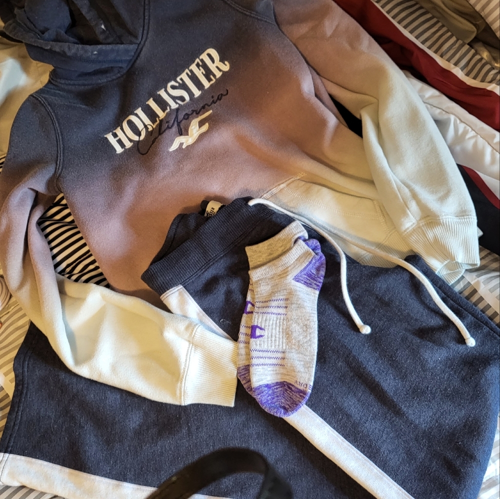 Hollister bundle!
